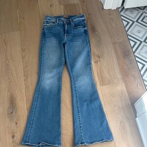 MOTHER Weekender flare Leg Jeans